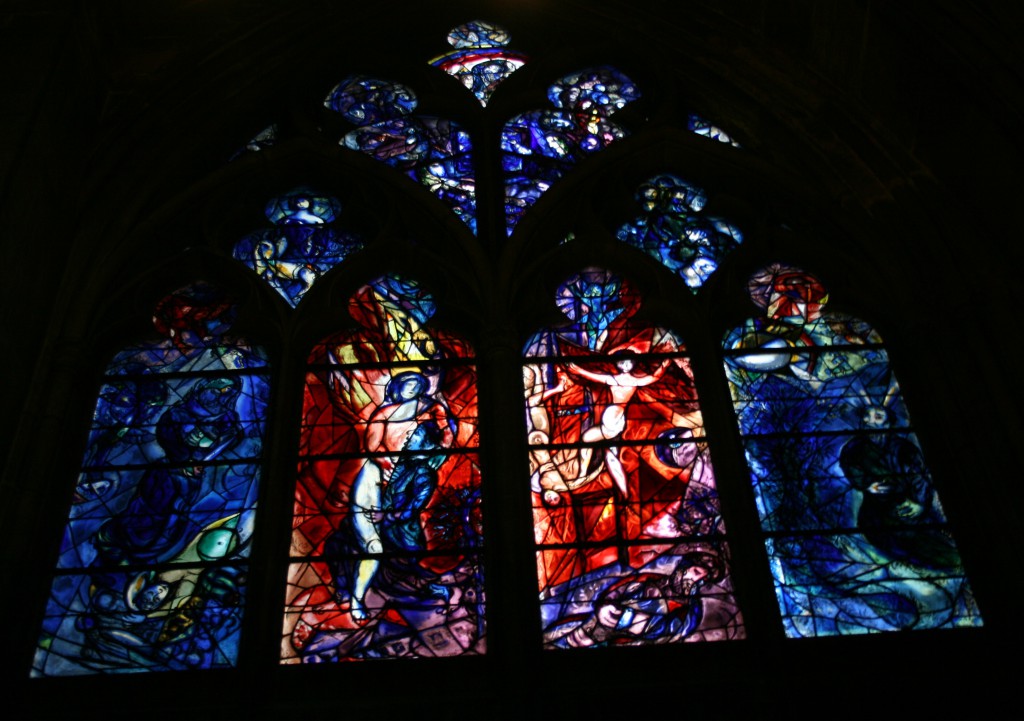 Univ. Eté 2014 Peltre 57 La cathédrale de Metz et ses vitraux chagall. Missionnaire aujourd'hui